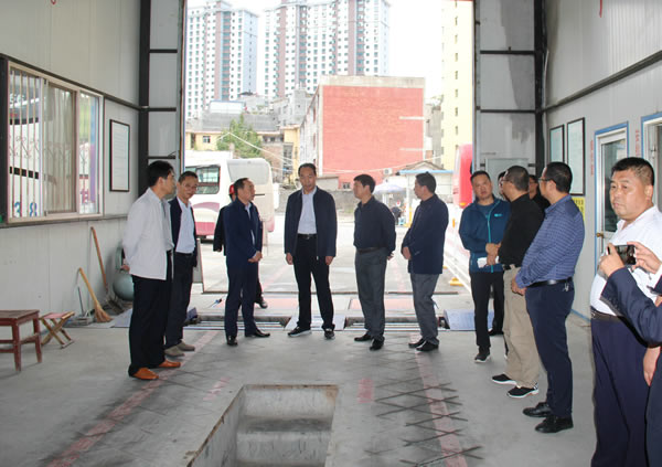 市安委辦主任、安監(jiān)局局長李永宏一行到隴運集團公司檢查指導工作