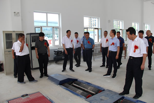 項(xiàng)目建設(shè)出實(shí)效 獻(xiàn)禮建黨一百年 --------隴運(yùn)集團(tuán)公司舉行成縣汽車站新站投入運(yùn)營(yíng)儀式項(xiàng)目建設(shè)出實(shí)效 獻(xiàn)禮建黨一百年 --------隴運(yùn)集團(tuán)公司舉行成縣汽車站新站投入運(yùn)營(yíng)儀式