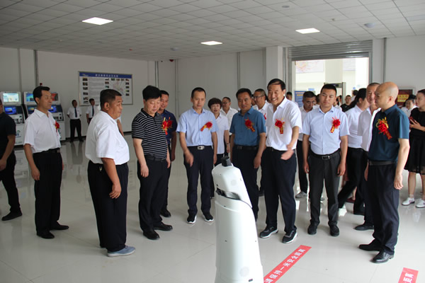 項(xiàng)目建設(shè)出實(shí)效 獻(xiàn)禮建黨一百年 --------隴運(yùn)集團(tuán)公司舉行成縣汽車站新站投入運(yùn)營(yíng)儀式項(xiàng)目建設(shè)出實(shí)效 獻(xiàn)禮建黨一百年 --------隴運(yùn)集團(tuán)公司舉行成縣汽車站新站投入運(yùn)營(yíng)儀式