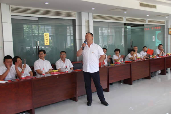 隴運(yùn)集團(tuán)公司機(jī)關(guān)黨支部開展“慶·七一 知黨史 感黨恩 頌黨情”主題黨日活動